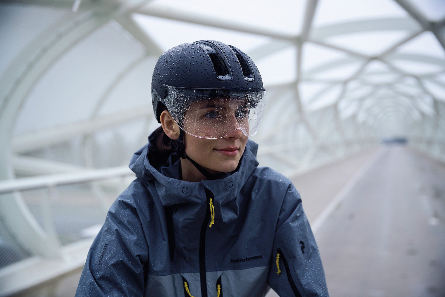 Casque vélo visière shops pluie